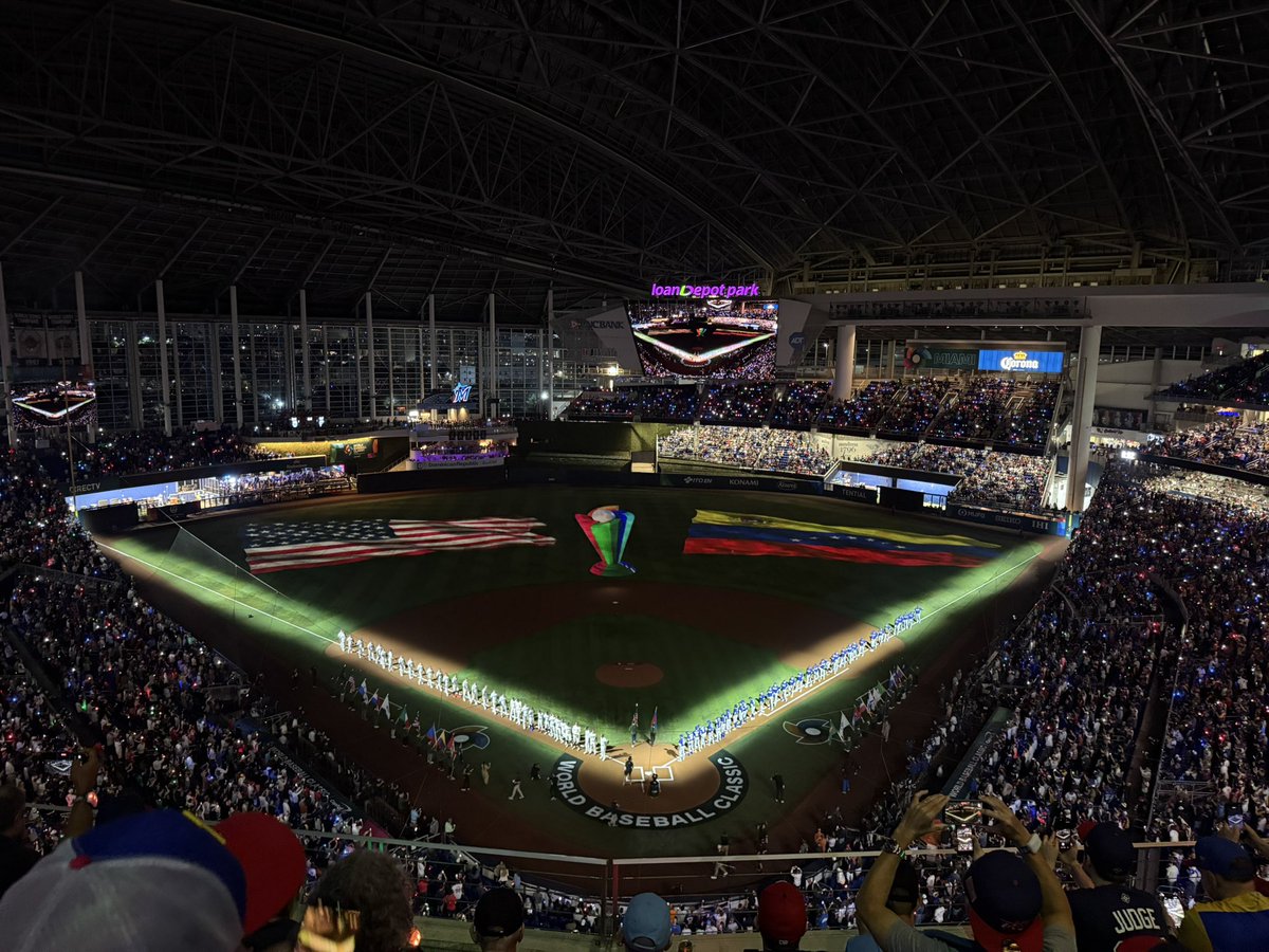 This is just OOZING aura.