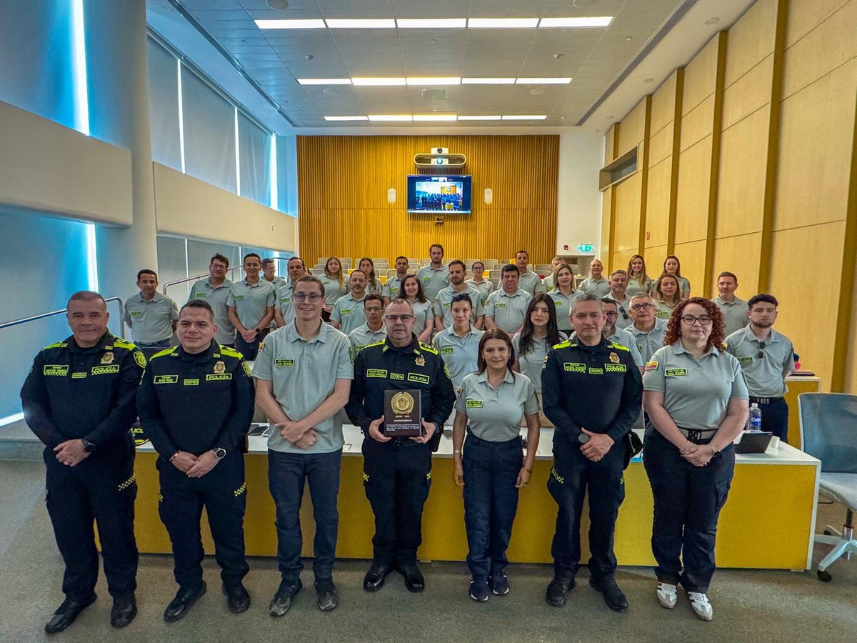 Dirección de Educación Policial tweet media