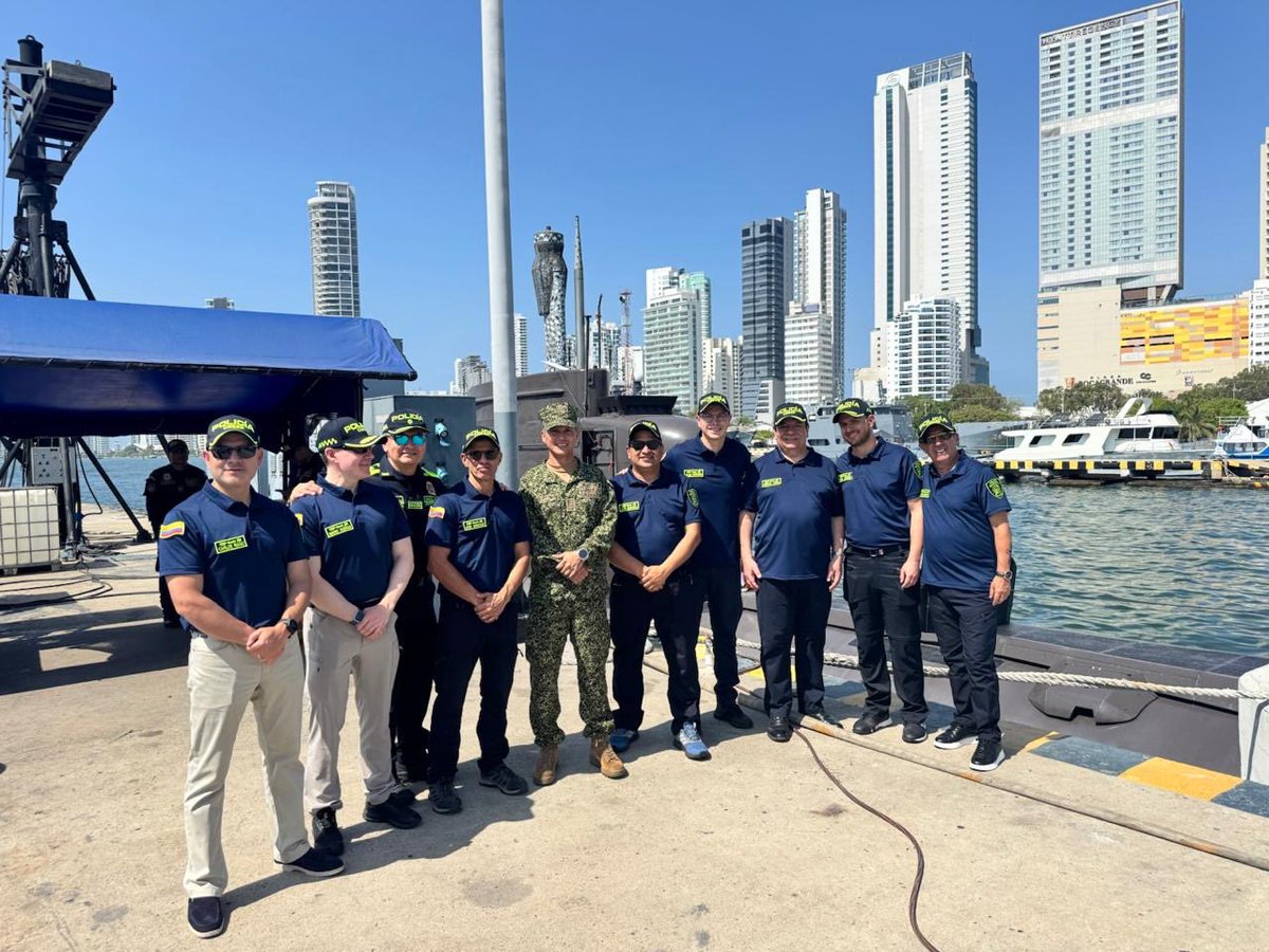 Dirección de Educación Policial tweet media