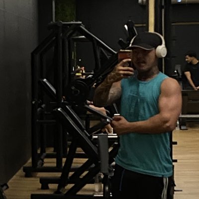 vitormaris's tweet image. #NovaFotoDePerfil
Dale capela