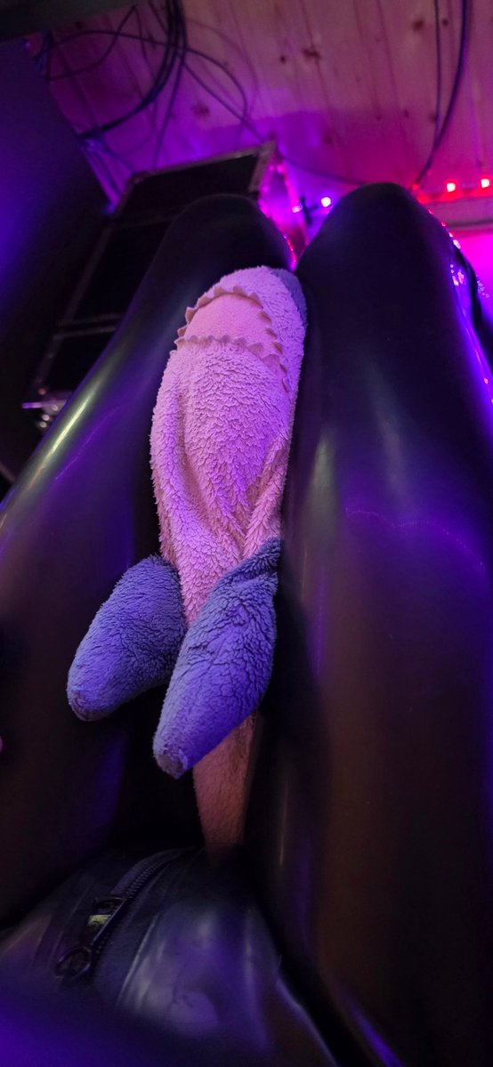 LonePuppy tweet media