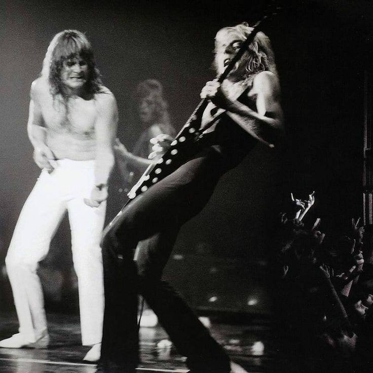 Metalmike tweet media