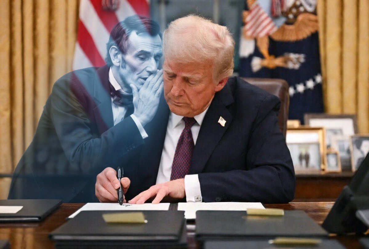 Stephen Lloyd tweet media