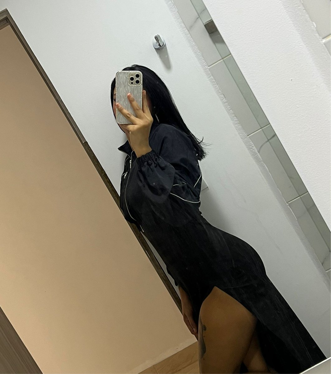 ZoeySpeat tweet media