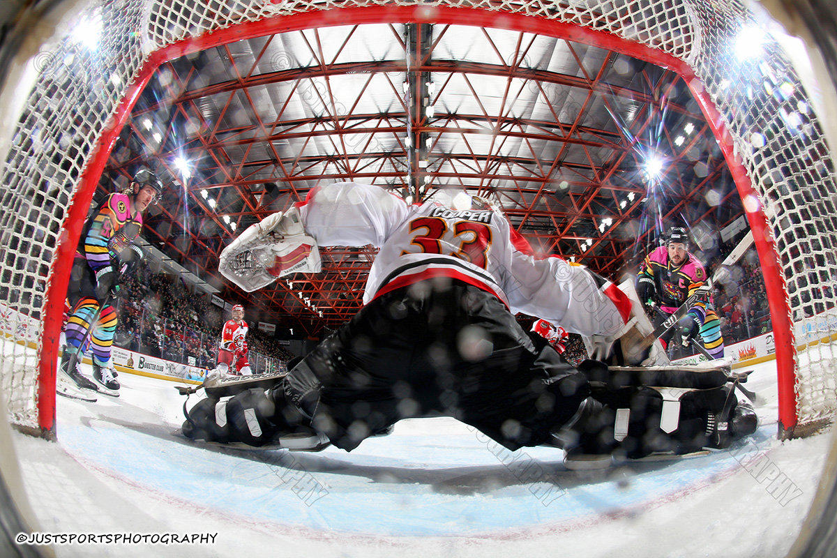 JustSports_AHL's tweet image. 03-13-26 BINGHAMTON BLACK BEARS vs PORT HURON PROWLERS

REMOTELY TRIGGERED CAMERA MOUNTED IN THE GOAL

@BlackBearsFPHL
@PHProwlers
@PocketWizard
@CanonUSApro
#pocketwizard
#remotecamera
#RemoteCameras
#makeitpossible
#whereistheremotecamera
#funwithremotes
#ShotOnCanon
#teamcanon