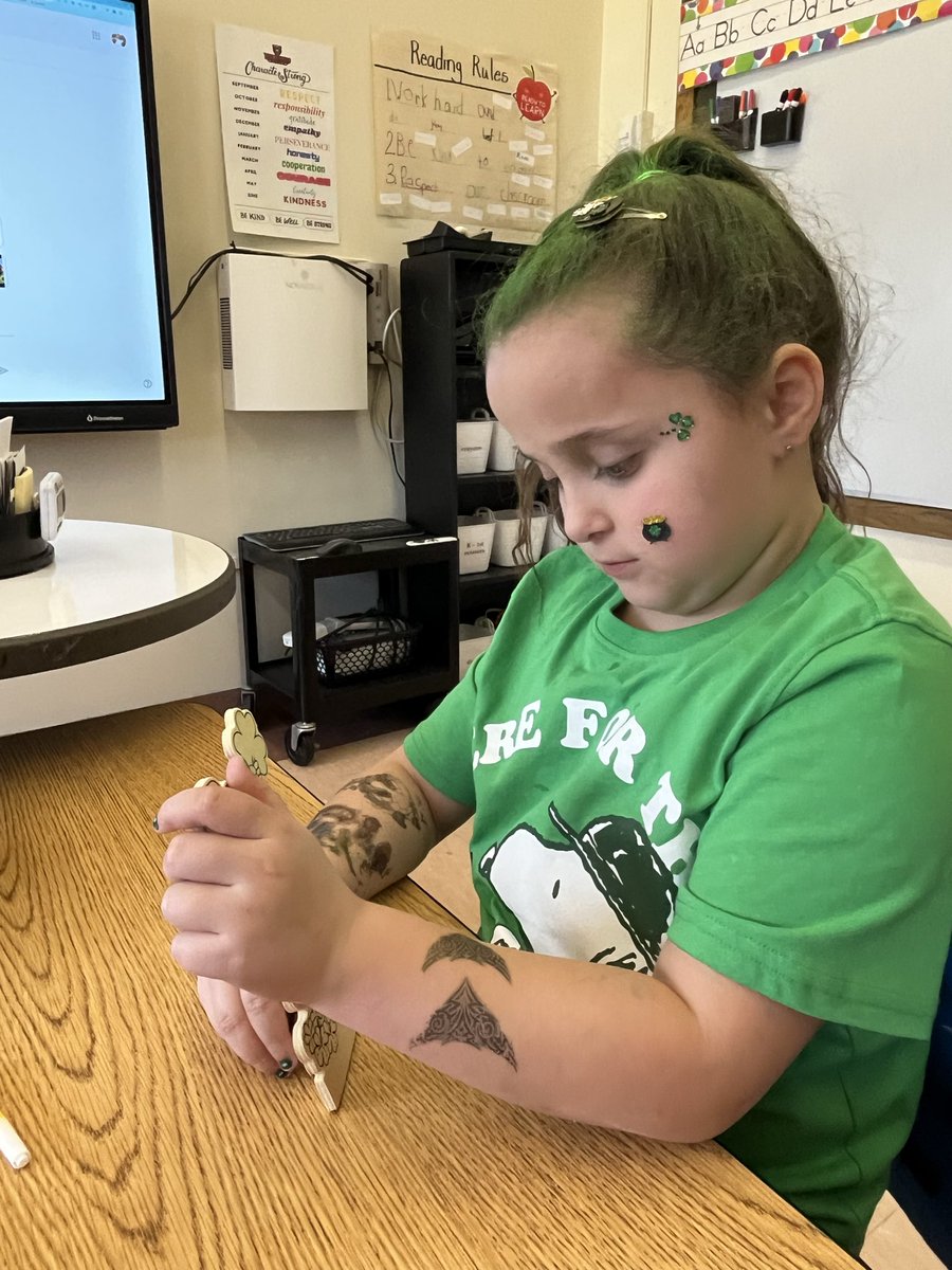 Mrs. Chapman tweet media