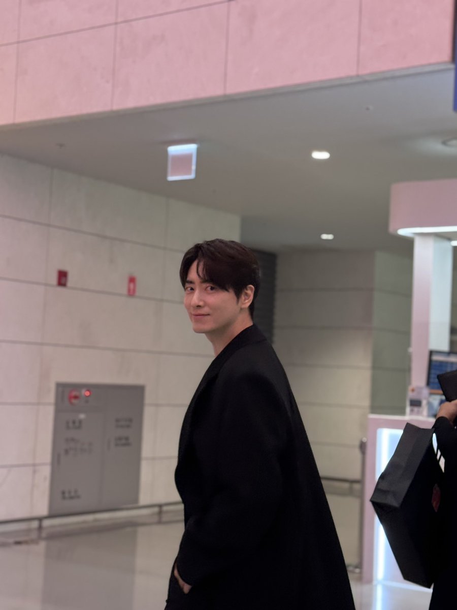 이준혁 얼굴 tweet media