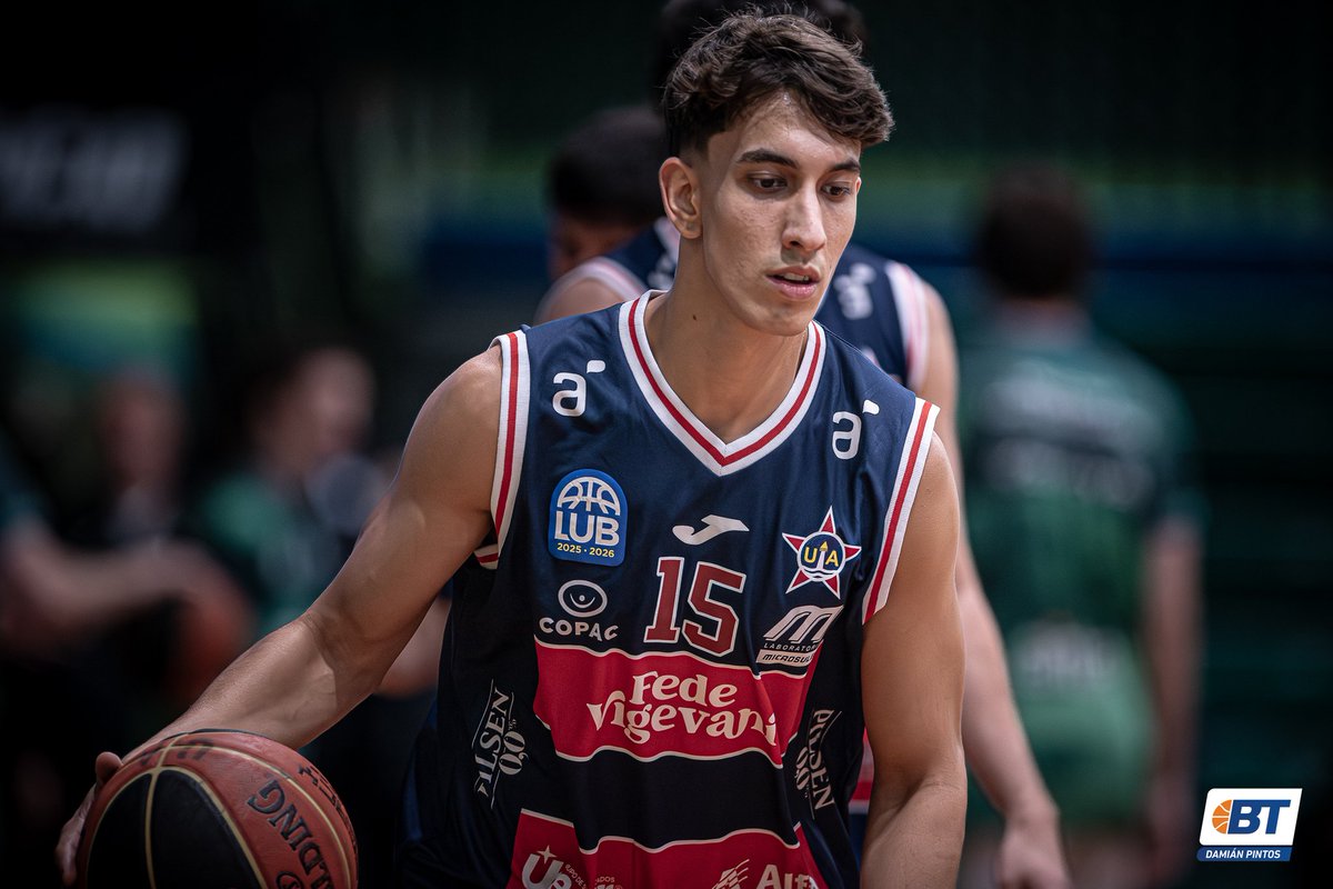 BasquetTotal's tweet photo. EL ÚLTIMO DE LA NOCHE

La cuarta fecha se cierra en el Prado, con el partido entre Urunday Universitario y Unión Atlética, en un punto que ambos necesitan para reclasificar. 

📝 @toti_moreno1
📷 @DamiPintos22

#LUBxBT https://t.co/ZzvXO56AML
