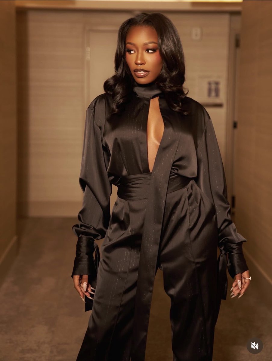 mind your damn buisness tweet media