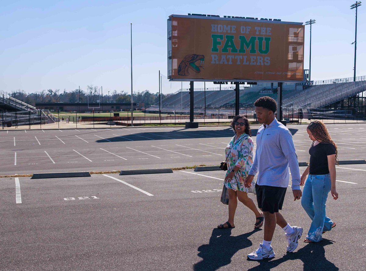 MannyScott80 tweet media