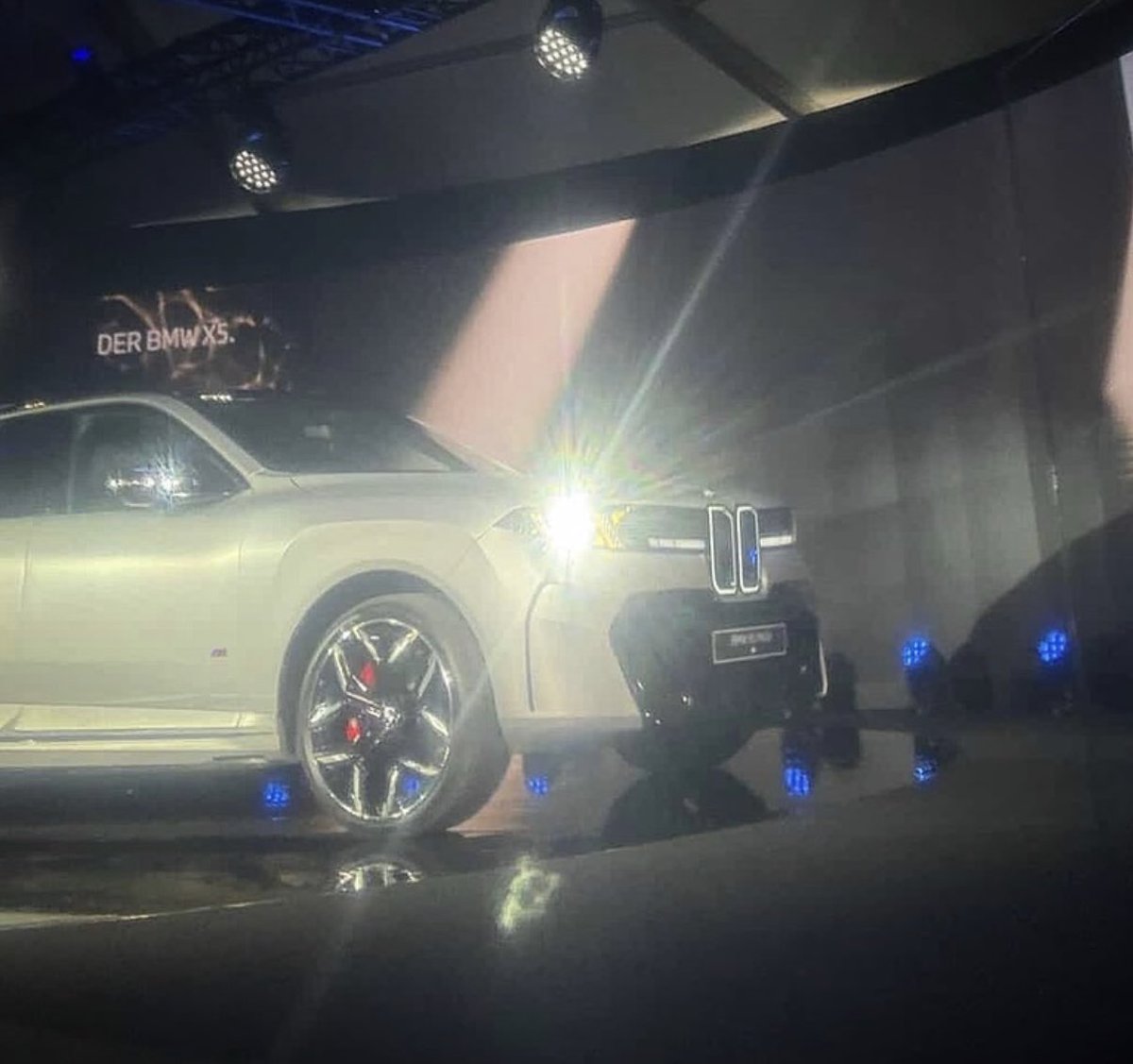 MOTORFORMS 🏁 tweet media