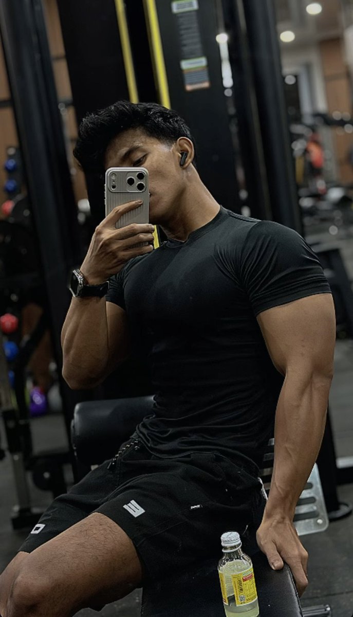 Rizals599 tweet media