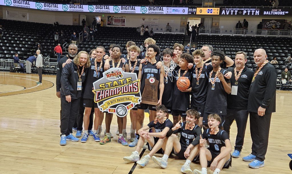 AACountySchools's tweet photo. Congratulations to the Class 3A State Boys Basketball Champion South River Seahawks! #BelongGrowSucceed #AACPSFamily #OurStory #WeRSR https://t.co/B3Y7GDqxpj