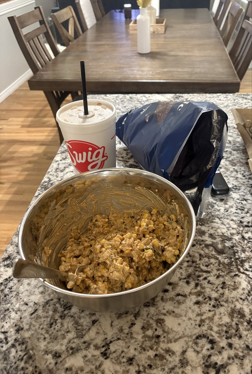 x - Krystal tweet media