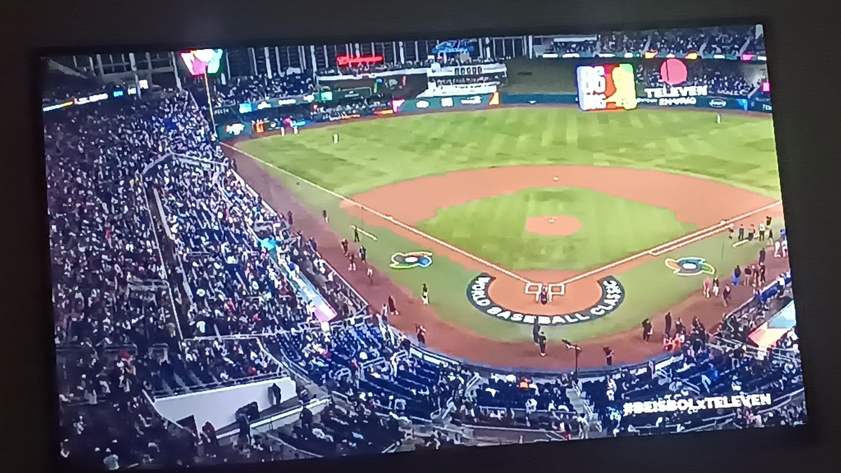 manny_rood's tweet photo. #BEISBOLxTELEVEN
VAMOS VENEZUELA QUE SI SE PUEDE HOY SOMOS CAMPEONES https://t.co/pGp8ORRFsE