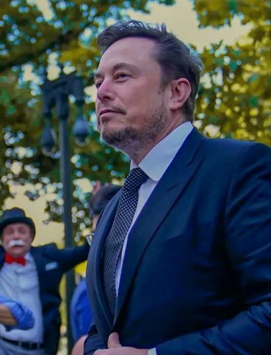 Elon Private chat tweet media