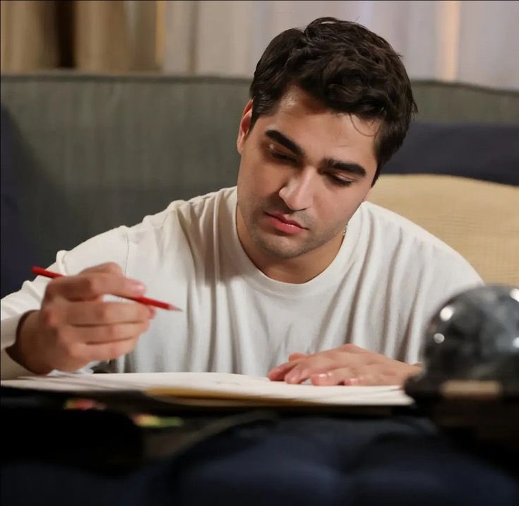 PageAfram's tweet photo. @Bidizimesele #MertRazamanDemir https://t.co/wMoUB4I6xi
