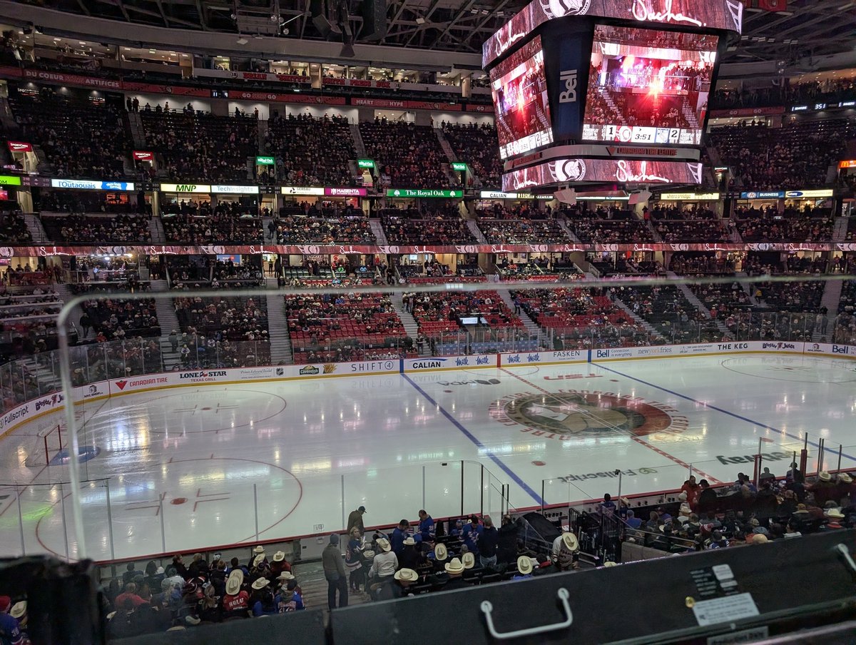 Sens fans only:

2 tickets to Saturdays game against the leafs. Section 210 Row A on the aisle.

$500 for the pair (well below face value) because I want to make sure it’s Sens fans in the seats

View: