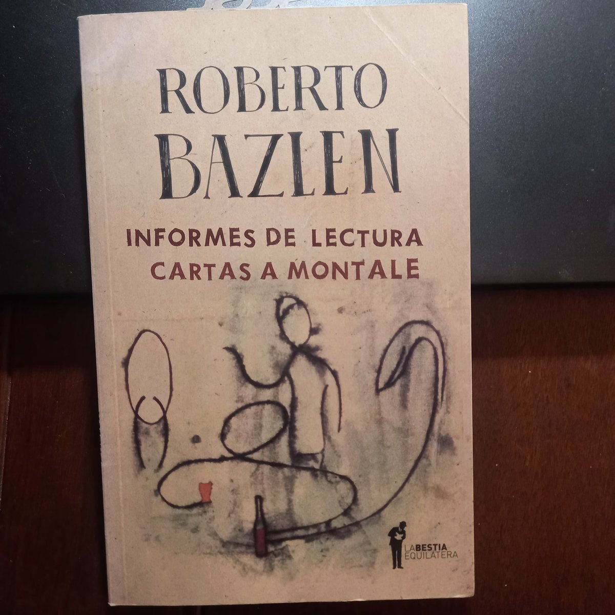 ermarquina's tweet photo. Calvino y Pavese ejercían el oficio de editores a partir de informes de lecturas que entregaban puntualmente a aquellos que aspiraban a ser editados por Einaudi.  Esta joyita publicó @labestiae sobre Roberto Bazlen quien hizo de los informes de lectura casi un género literario. https://t.co/dv3DJtQNx3