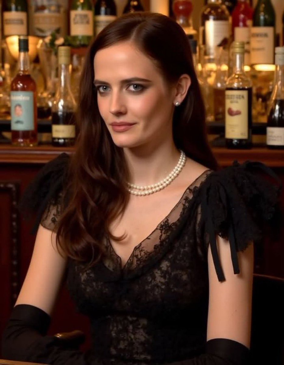 Eva Green❎ tweet media