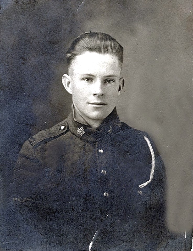 Canadian & British Photos & Postcards tweet media