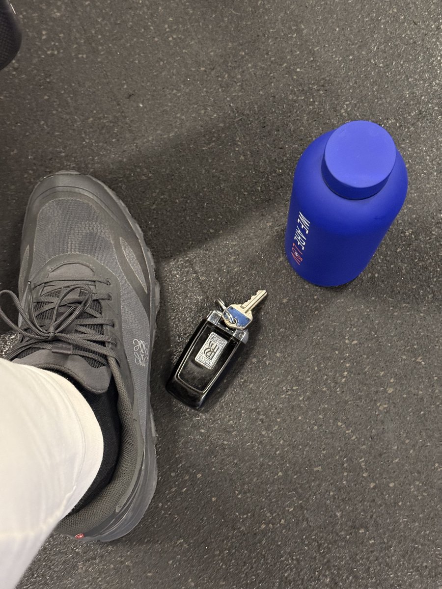 Alpha Em tweet media