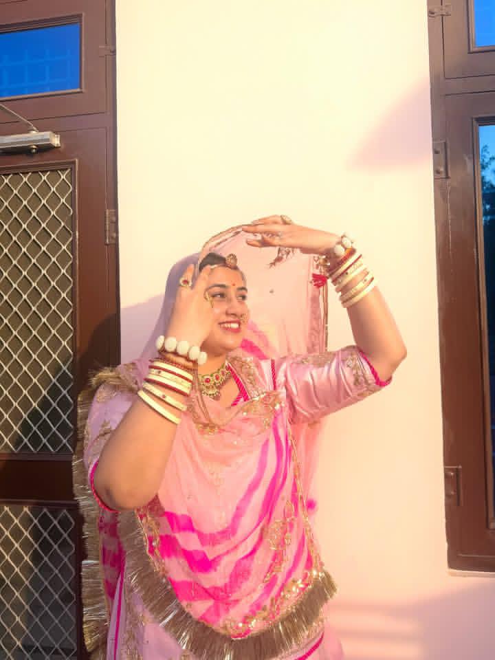 ख़ुशी उनको नही मिलती जो अपने इरादे से ज़िन्दगी जिया करते है, ख़ुशी उनको मिलती है जो दुसरो की ख़ुशी के लिए अपने इरादे बदल दिया करते है। 🧖🏻

GOOD MORNING 🌄