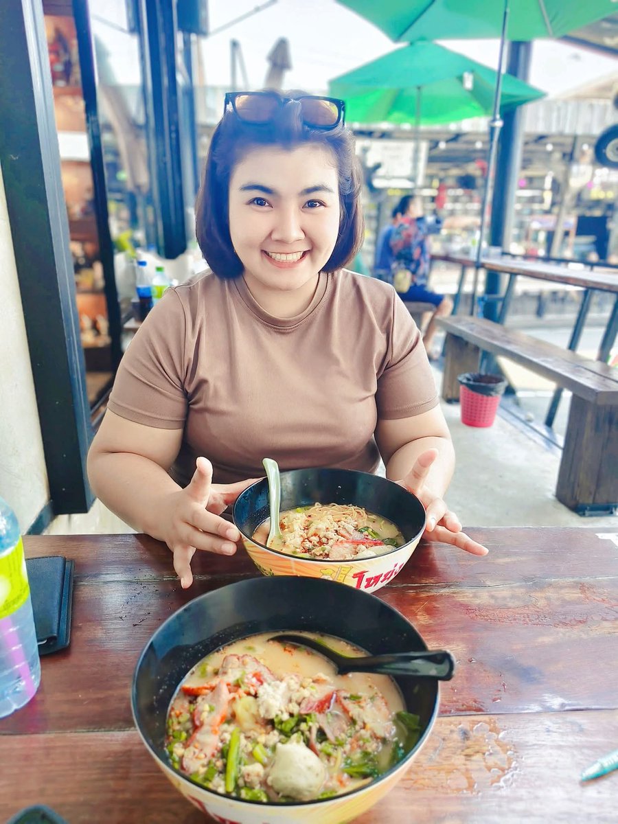 สิบสองกันยา tweet media