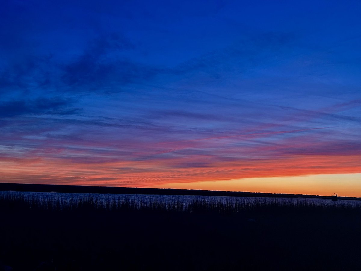 StormRider912's tweet image. Tonight’s stunning no filtered sunset from Lazaretto Creek at #TybeeIsland. #GAwx #GAwxCond @WSAVJeffV @jnelsonWJCL @NWSCharlestonSC @WSAVAlysaC