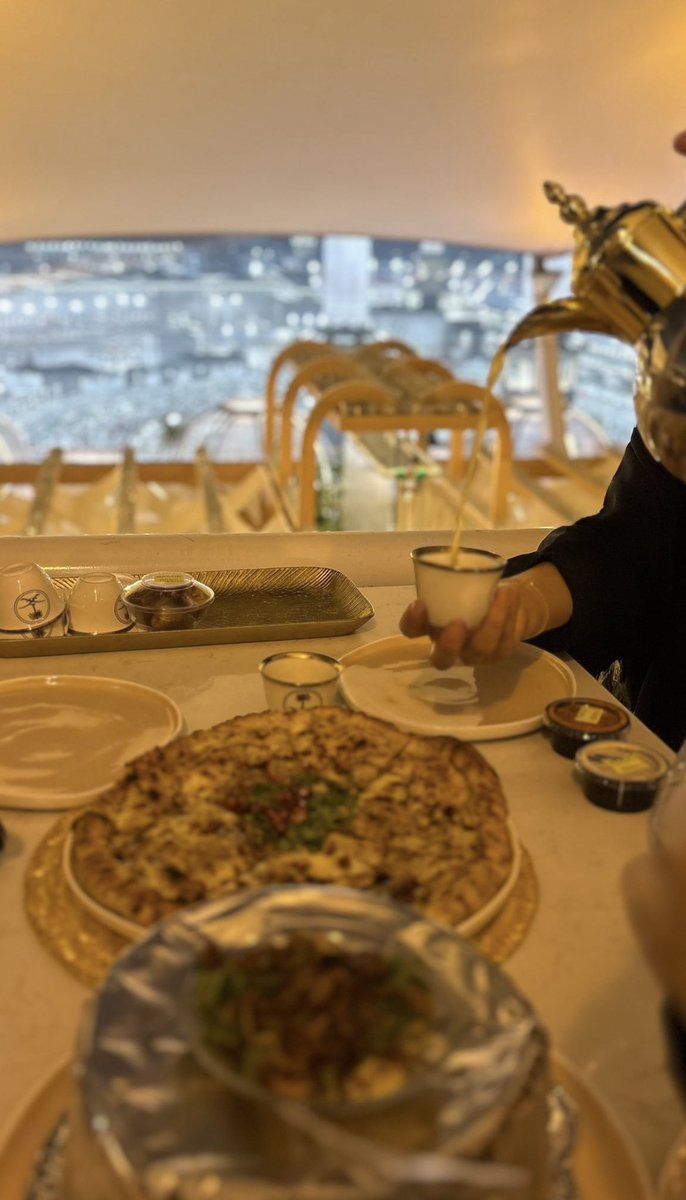 Fatimah 𓃗 tweet media