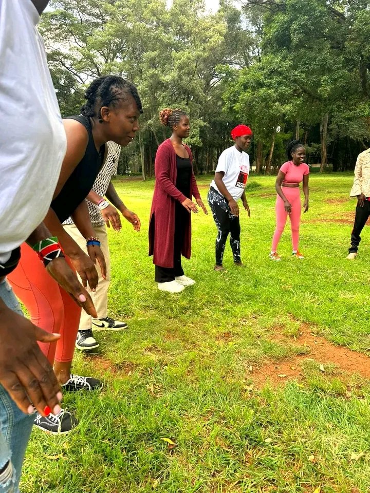 feminist_centre's tweet image. "Team building &amp;amp; self-care vibes . Prioritizing wellness, joy &amp;amp; connection. Because when we're well, our movements are stronger! Thanks FemPeace for support #FeministWellness #TeamCare"