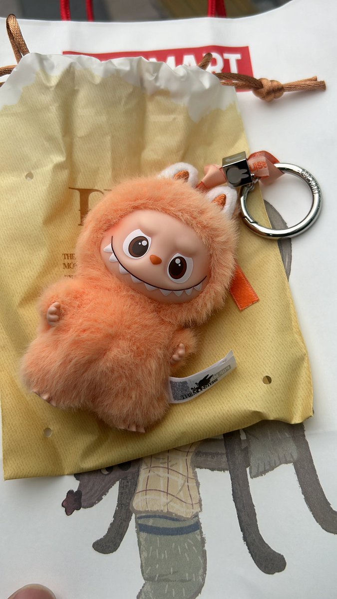 ずにょ tweet media