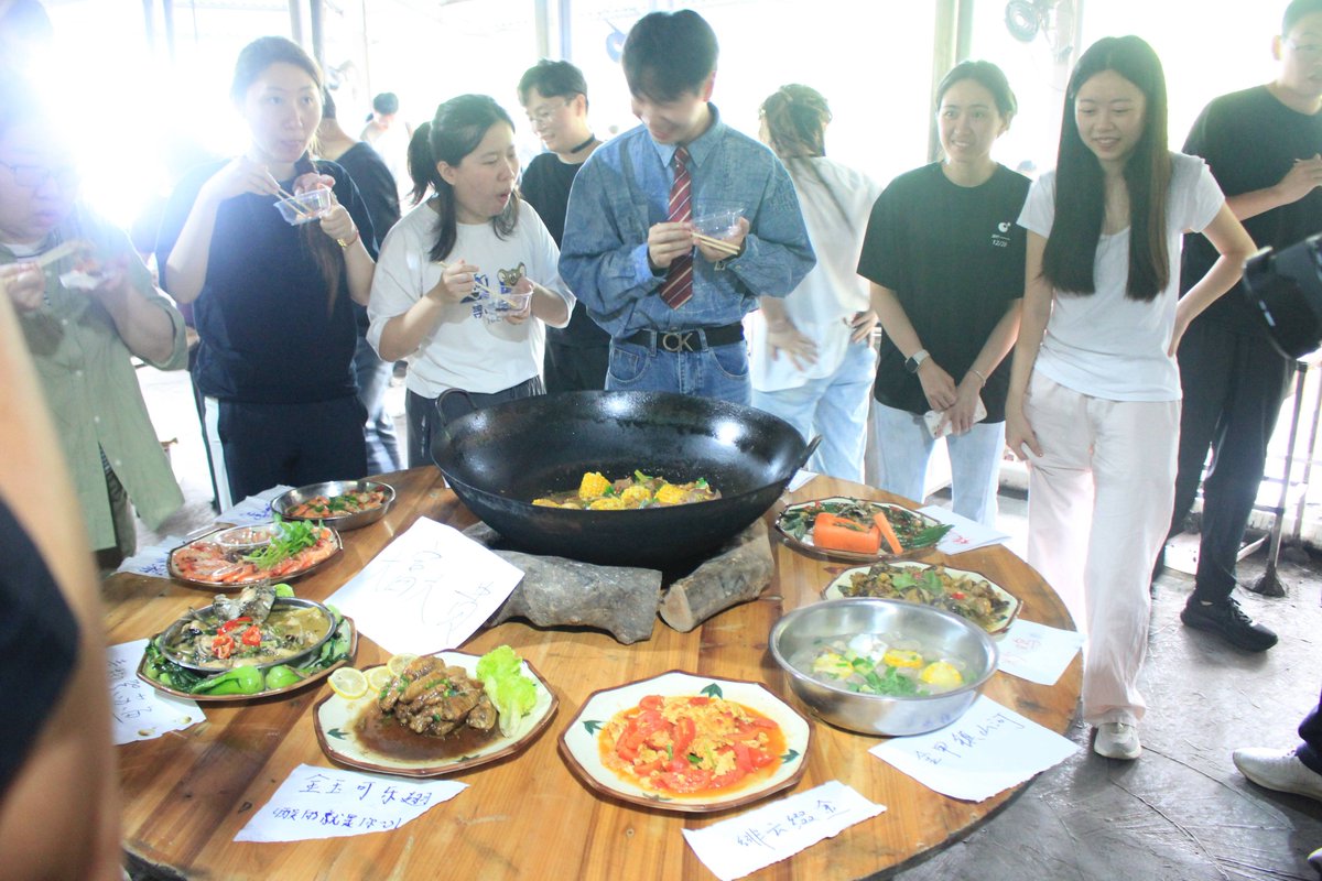 Emma Woodman tweet media