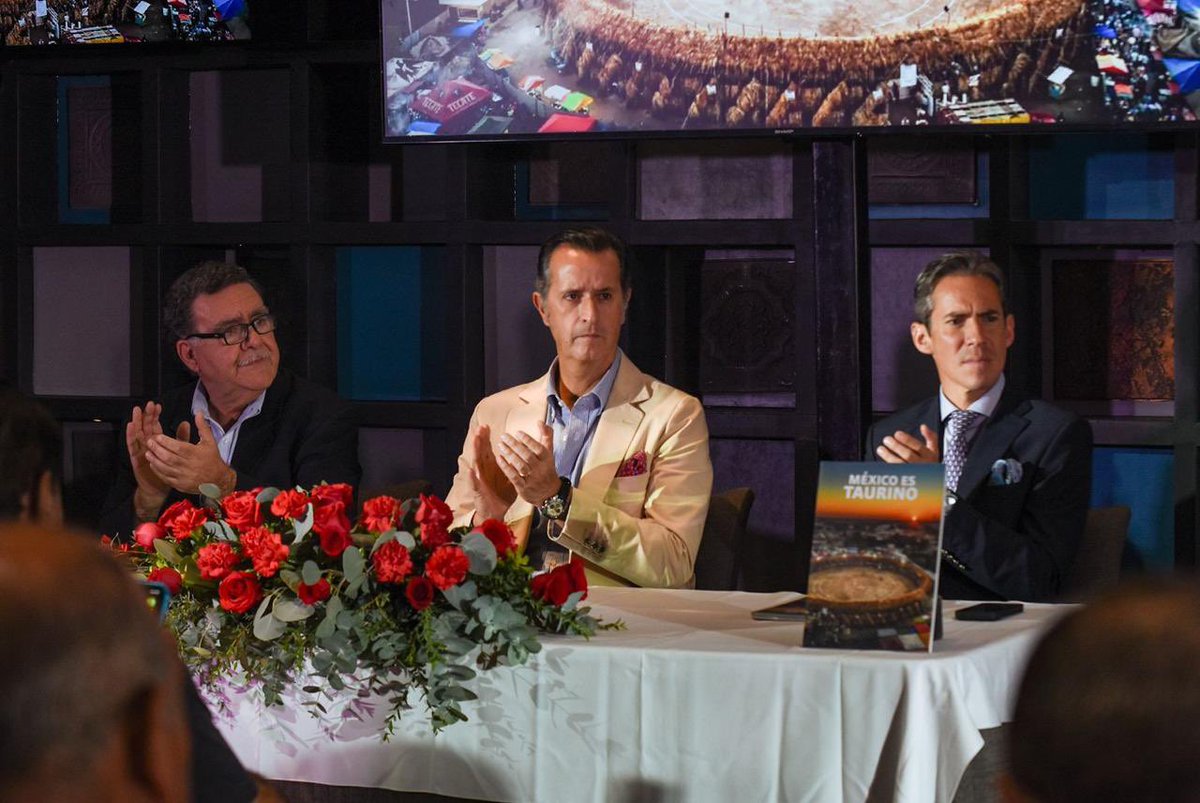 RAFAEL CUÉ tweet media