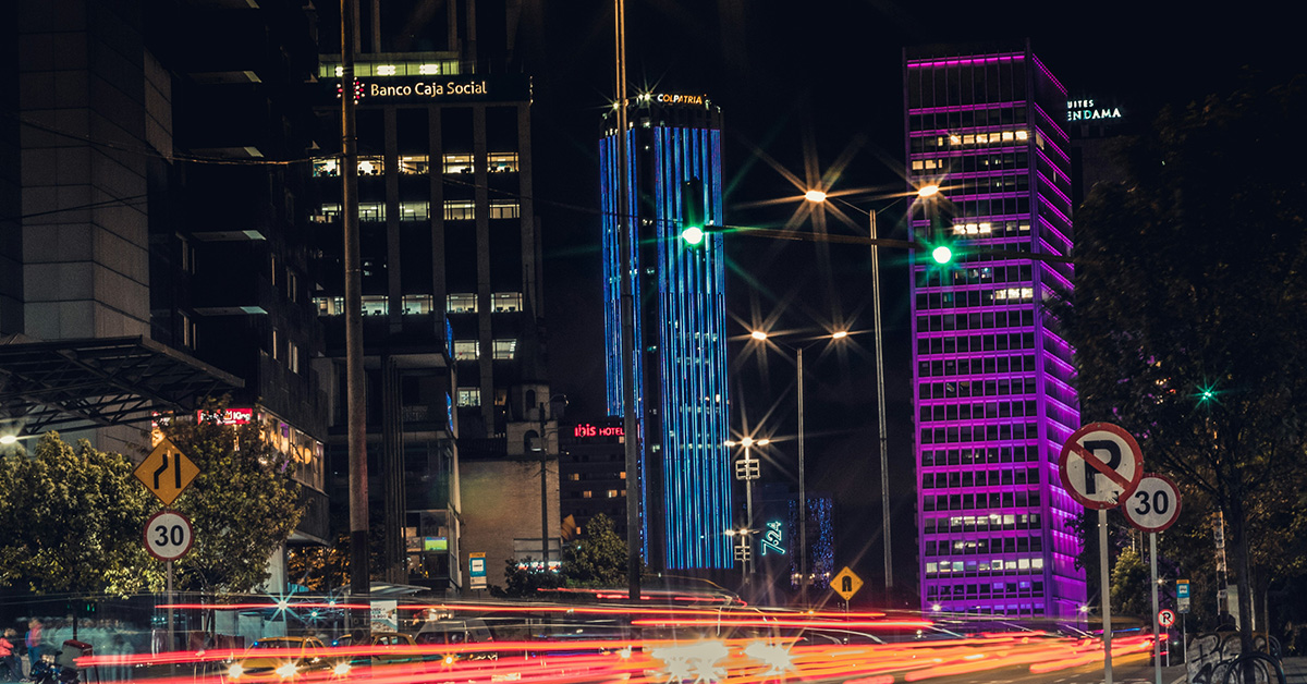 deolighting's tweet photo. This article provides a comprehensive comparison between wireless DMX and traditional wired DMX, helping lighting designers, contractors, and project owners make informed decisions. Check for more details: https://t.co/3lC3RM4Sw6 https://t.co/IhmBc4EQ9H