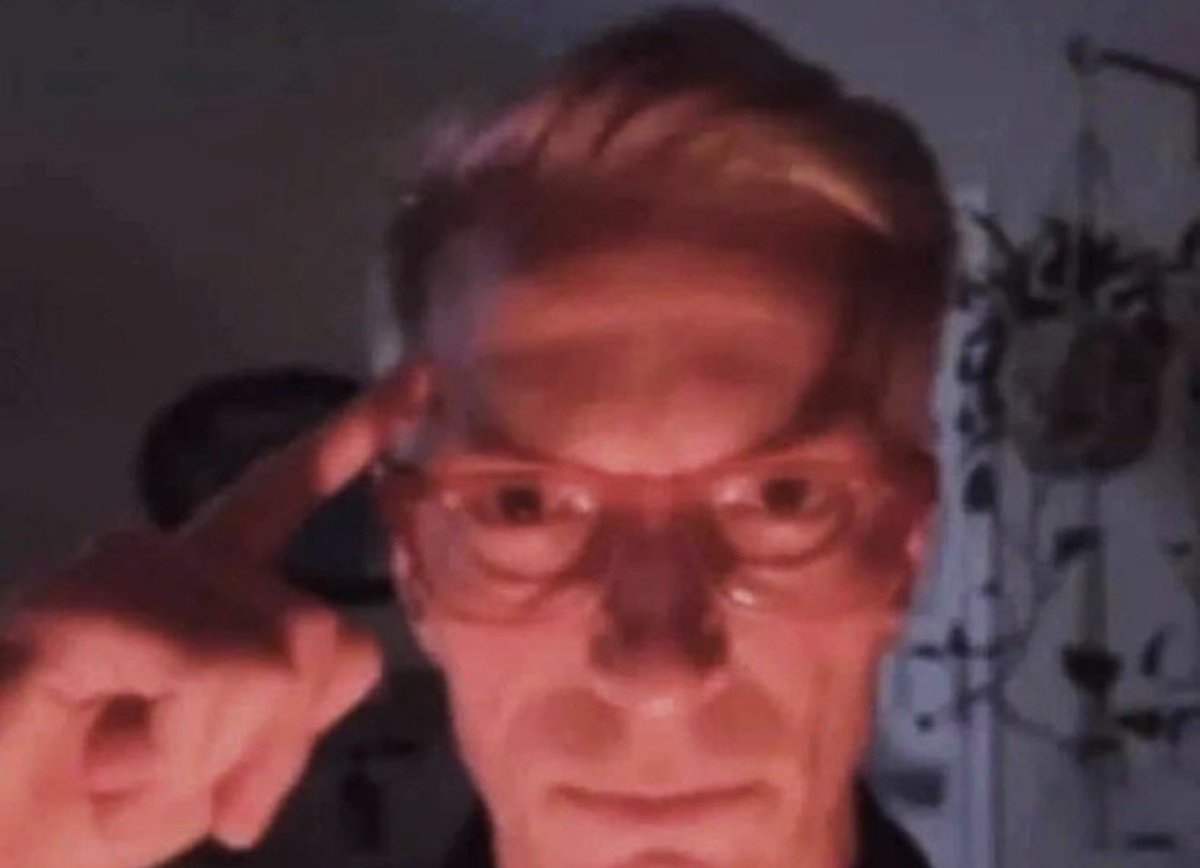 𝐸𝙢𝙞.ᐟ tweet media