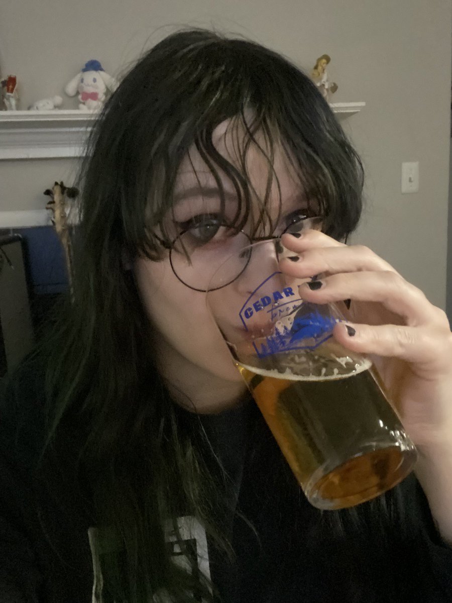 astrid 🦭 tweet media