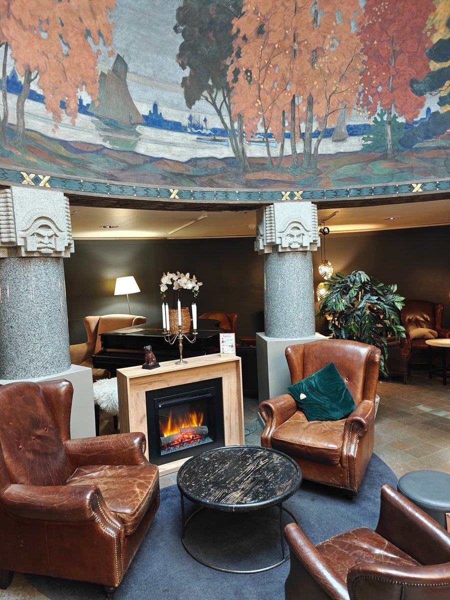 JarmoFriman's tweet image. #HCP Bricksin salkussa on kiinteistökaunottaria, Espalla (P-Espa 19) ja Rööperissä (Konelabra, Eerikink. 36).

Kaupallinen yhteistyö/HCP.