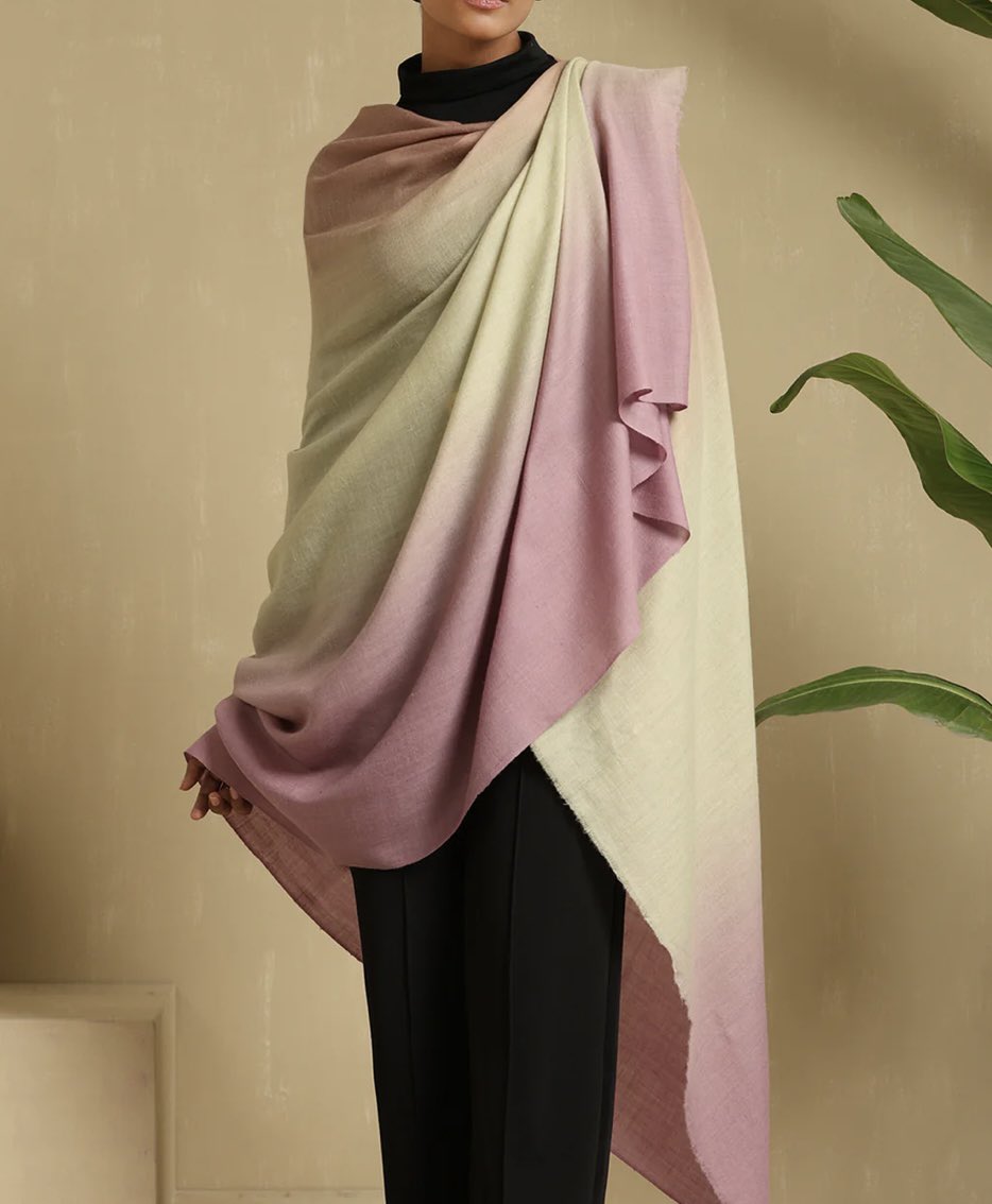 🎩Laird of the Manor 2.0🎩 tweet media