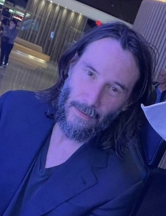 Real Keanu Reeves tweet media