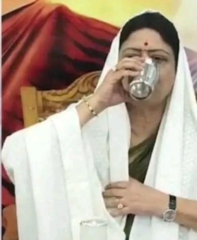 சசிகலாவின் அ.இ.பு.த.ம.மு.க பெயரை இதில் யார் சரளமாக சொல்லுவார்கள் என நினைக்கிறீர்கள் ?

A.Stalin 

B.Sasikala