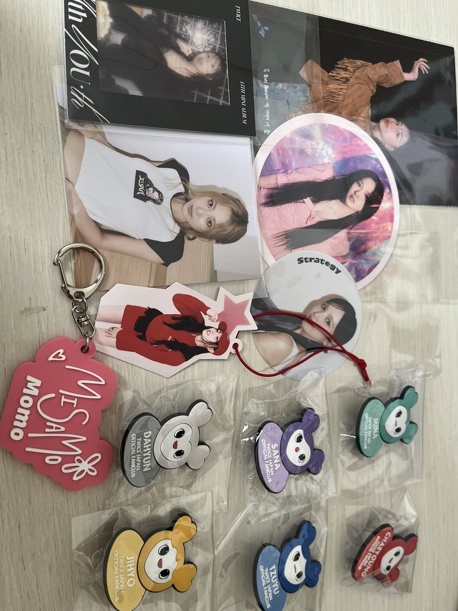 kird3i1084's tweet photo. twice 交換 買取 🎀

譲 買取or 交換 2枚目から4枚目

求 画像の物

郵送希望🙆‍♀️
痛バを作る為に沢山求めてます！！
お気軽にお声掛けください🙇‍♀️
 
 #twice買取 #twice交換 https://t.co/CP8ZmIJmqT
