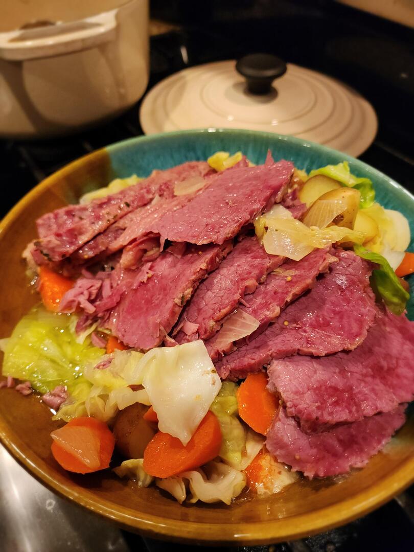 homevsfastfood's tweet image. [Homemade] Corned beef and cabbage.
👉 homecookingvsfastfood.com
#homemadecornedbeef #cornedbeefandcabbage #comfortfood #stpatricksdayrecipe #dinnerideas #homecooking #food #recipes #foodpic #foodie #foodlover #cooking #hungry #goodfood #homecookingvsfastfood