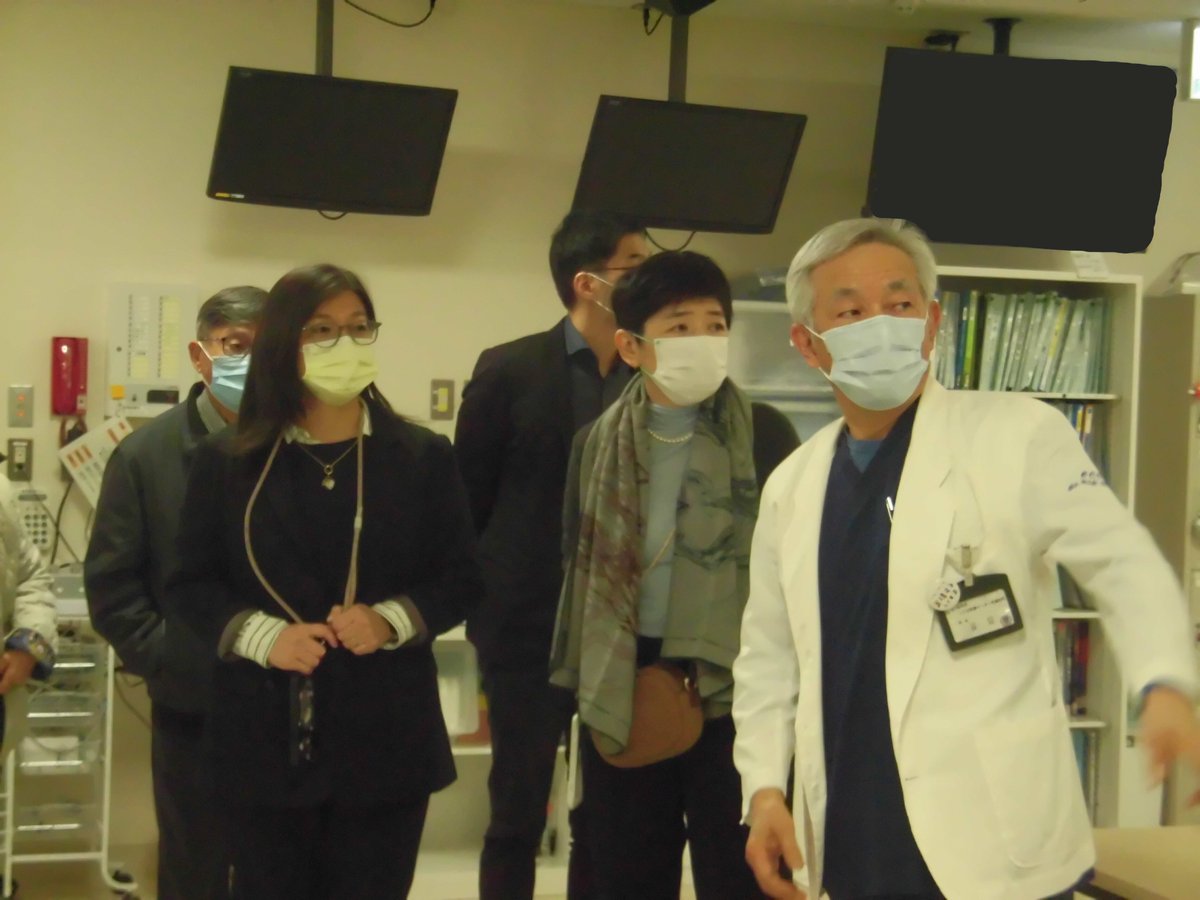 futaba_fuzoku's tweet photo. 3月11日、福島県立医科大学と放射線被ばく治療薬の共同研究を行う台湾のLIVO PHARMA CORP御一行、山下俊一副学長、国際交流センター嶋本雅子国際調整官が来院されました。院長より双葉地域の医療について、台湾視察団からは共同研究についての紹介があり、意見交換を行いました。 https://t.co/DrkesLoWwt