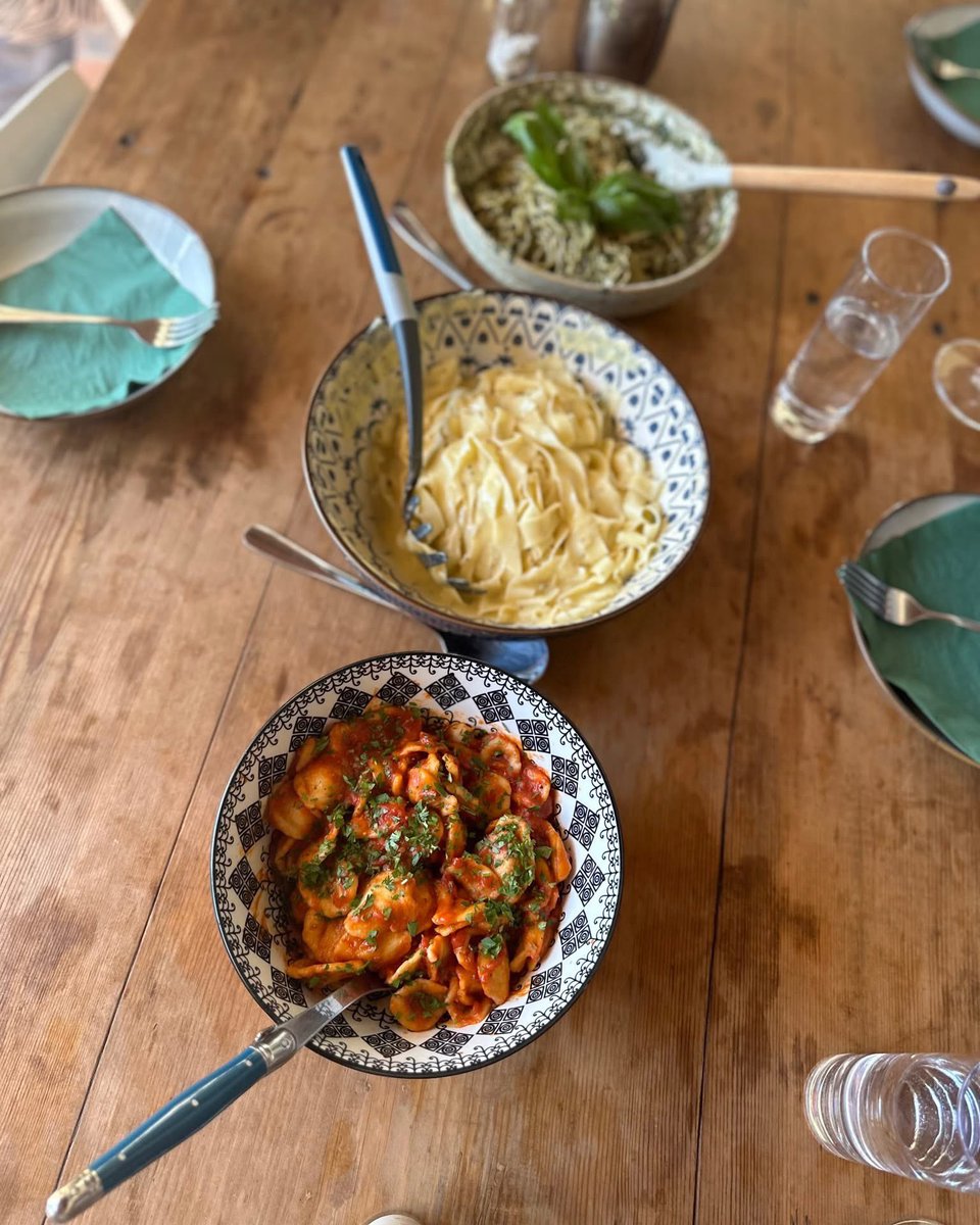 LaurasWorldza's tweet image. This bottle of Il Geco Sangiovese 2023, perfectly paired with our homemade tomato-based pasta recently, earned a #WineWednesday shout-out from us!

instagram.com/p/DWArBNeiBwP/…

Cheers to good food and wine, made right here in South Africa! 🇿🇦🍷🇮🇹

#LaurasWorld #Sangiovese #ilgeco