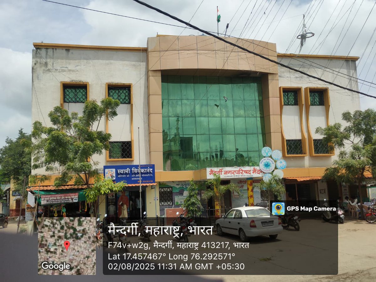 sakal_hindu_'s tweet photo. For over a 1.5 year, residents of Maindargi in Solapur have repeatedly filed complaints regarding illegal encroachments. 
Although these encroachments have been officially proven, the Chief Officer of the Maindargi Municipal Council, Mr. Arjun Survase, has failed to take any action.
A formal notice was issued on February 25th with a deadline of March 5th, yet that date has passed without any resolution. 
We urge CM @Dev_Fadnavis  to intervene immediately. We also demand a formal inquiry into the conduct of the responsible officials and call for their immediate suspension.
@AmitShah @CMOMaharashtra @NiteshNRane