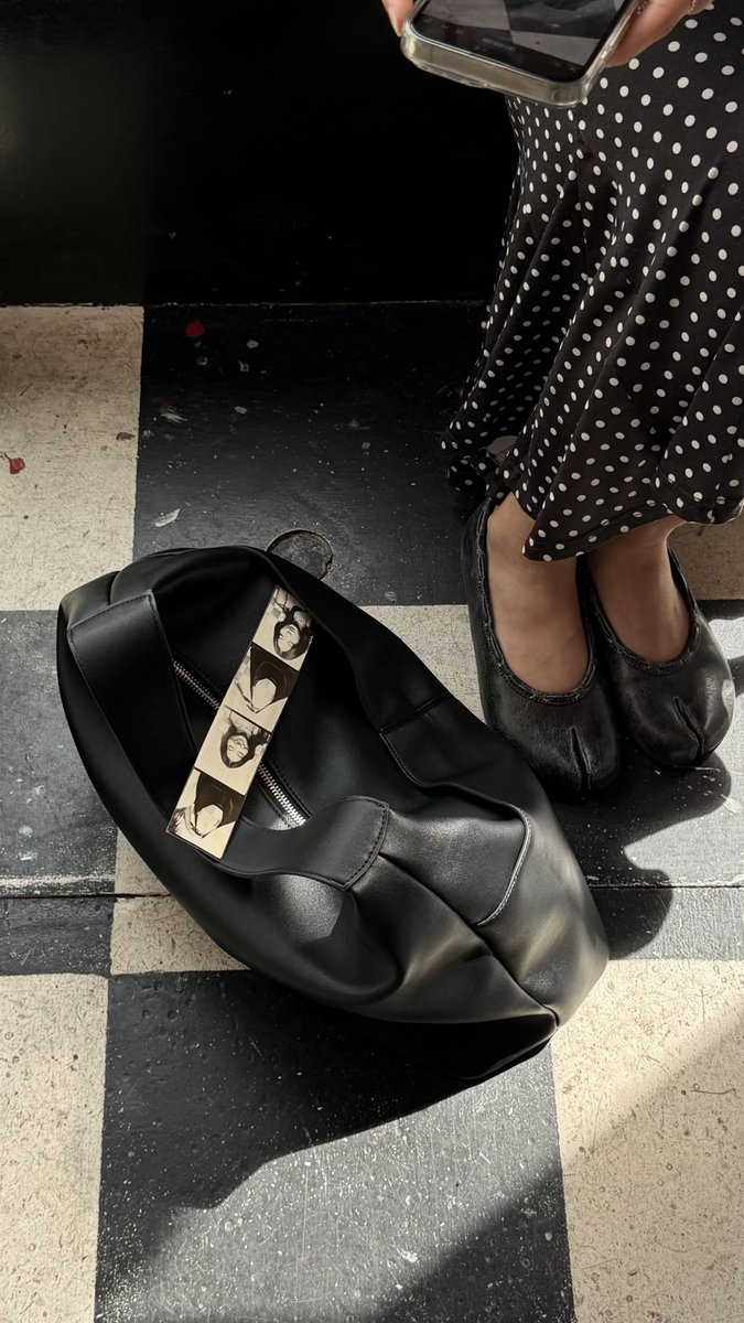 Hidden thread. tweet media