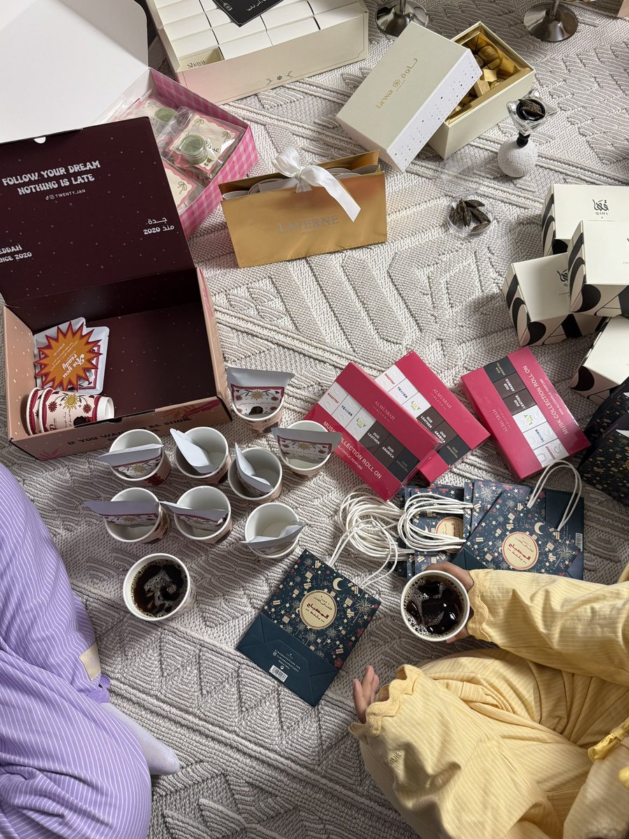 في بيتنـــا بهجــــة عيـــد 
        ˚꩜｡⋆. 𐙚˚⌒☆.*ﾟ•*¨