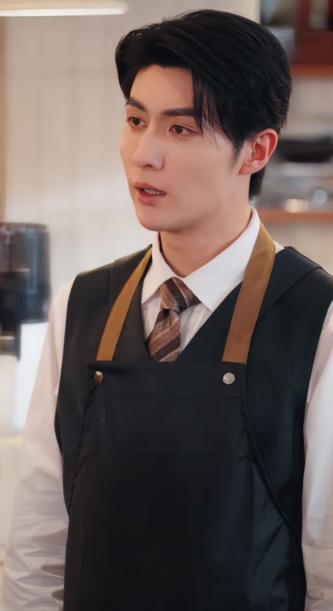 早上好😍💕💕 本日のお当番は王子林(27)です😍😍💕 そろそろストックが…💦💦💦 エプロン情報求🤭🤭🤭💦