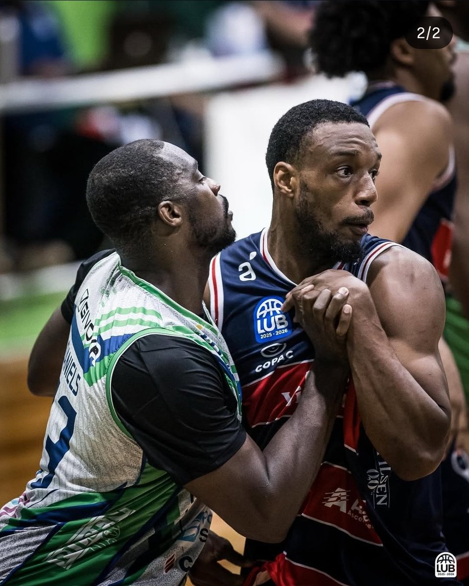 DoctorLUB tweet media